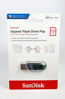 ������ ���� ������� iXpand Flash Drive Flip 256GB ������